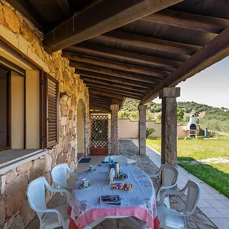 A Cozy Surrounded By The Nature Santa Lucia
